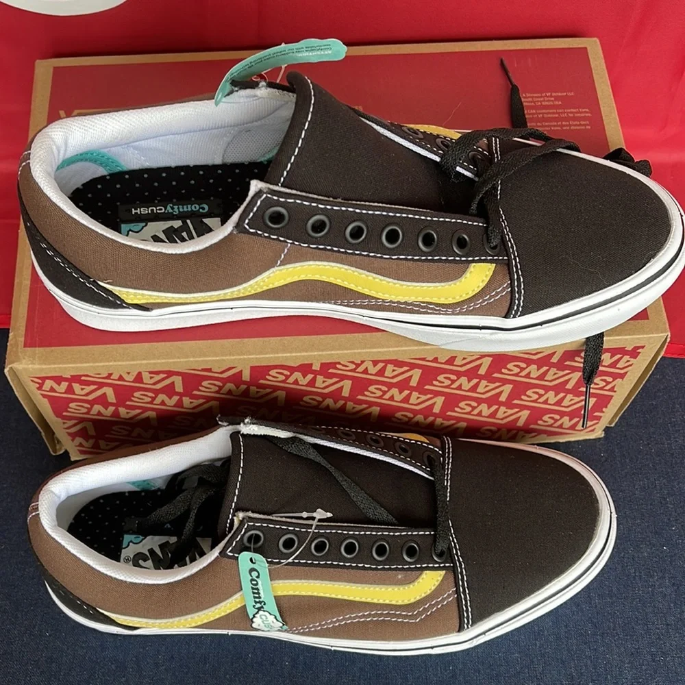 Vans Comfycush Old
(Tri-Tone)Bikrandrmermgld
VNOA5DYC8U8
Men’s sneakers - Picture 5 of 16